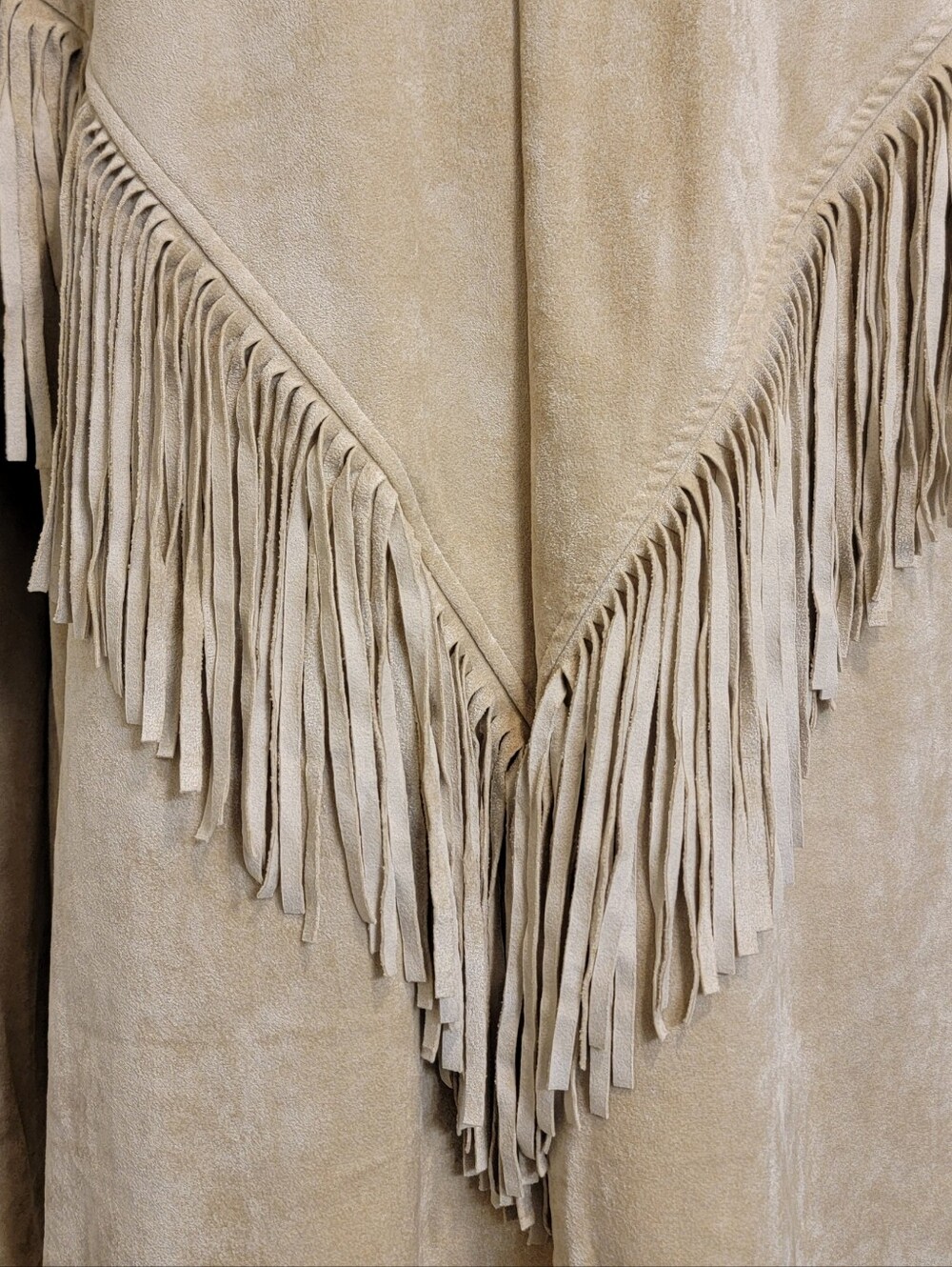 VOY Fringe Suede-Effect Cream Jacket NWT - Picture 4 of 5